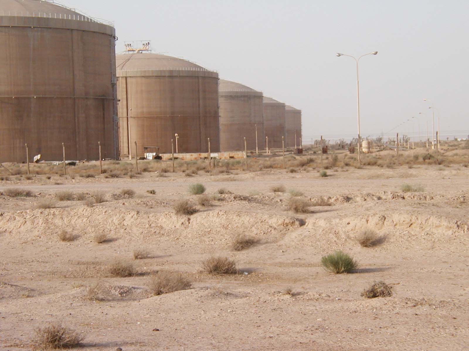 Refinery03