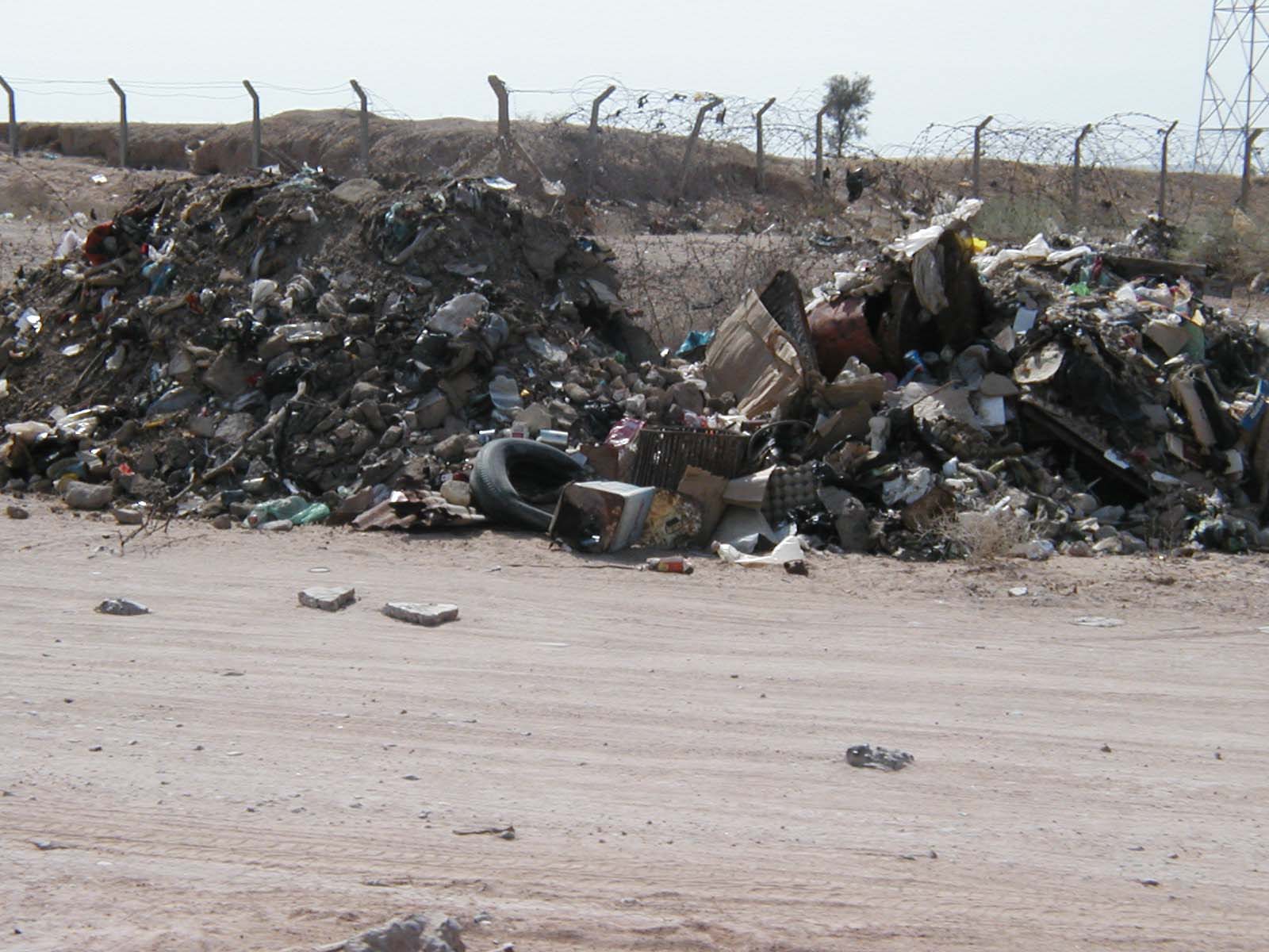 Trash02